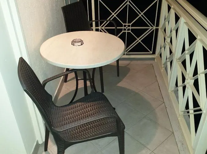 Pigalle 3*